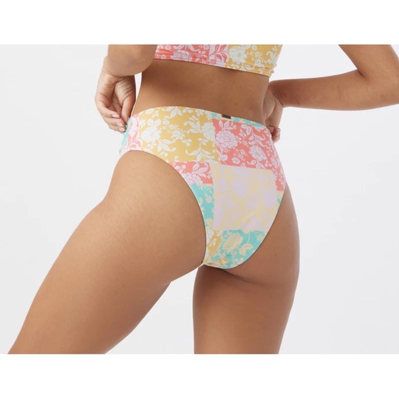 O’Neill Olivia Bikini - Picture 10 of 11